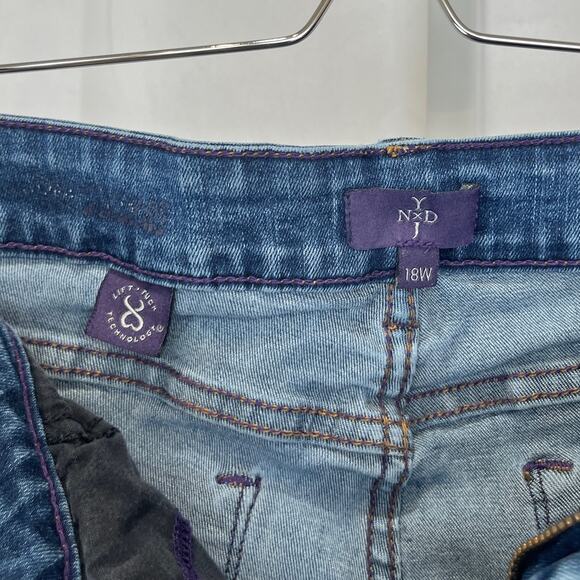 NYDJ High Rise Five Pocket Straight Jeans Zip Fly Medium Wash Blue Size 18W Plus - Picture 3 of 10